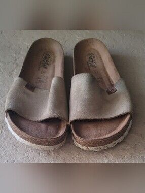 Size 6 Biostep Suede Leather Slide Single Wide Strap Tan Womens Sandals